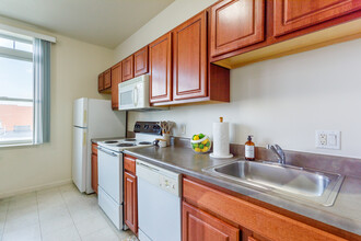 Corner House Apartments in Ann Arbor, MI - Building Photo - Interior Photo