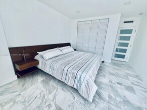 1150 Euclid Ave, Unit 306 in Miami Beach, FL - Building Photo - Building Photo