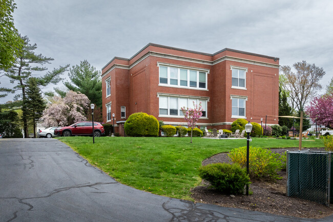 Meshanticut Park in Cranston, RI - Building Photo - Building Photo