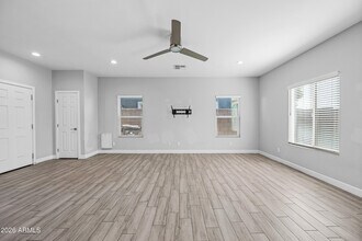 1013 E Odeum Ln in Phoenix, AZ - Building Photo - Building Photo