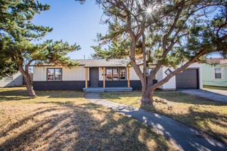 3803 35th St in Lubbock, TX - Foto de edificio - Building Photo