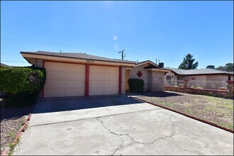 4872 Maureen Cir in El Paso, TX - Building Photo - Building Photo