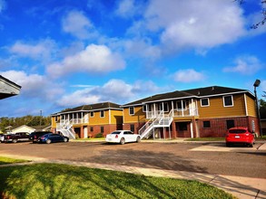 Sun Meadow Apartments in Alamo, TX - Building Photo - Building Photo