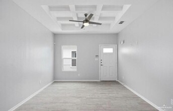 10 Retama Ln in Weslaco, TX - Building Photo - Building Photo