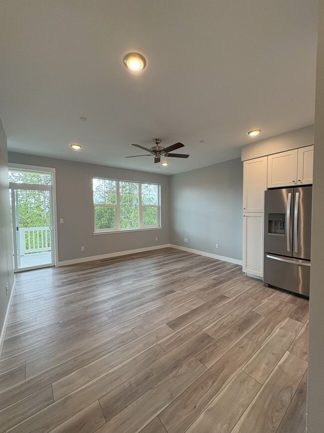 property at 3619 Sussex Dr