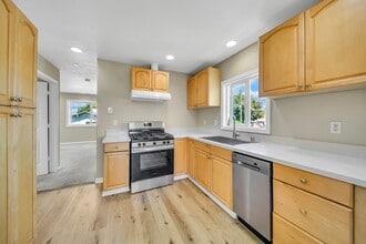 205 California St in Suisun City, CA - Building Photo - Building Photo