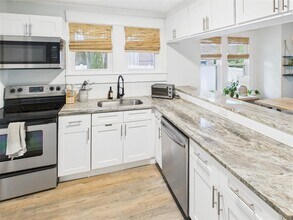 1015 E 31st Ave in Tampa, FL - Building Photo - Building Photo
