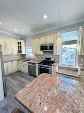 527 12th St in Union City, NJ - Building Photo - Building Photo