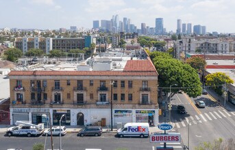 1242 S Berendo St in Los Angeles, CA - Building Photo - Building Photo