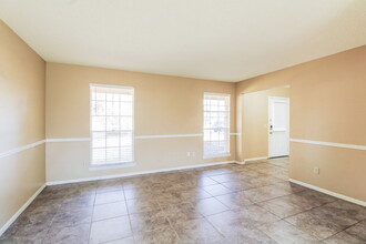 16927 Kettle Creek Dr in Spring, TX - Building Photo - Building Photo