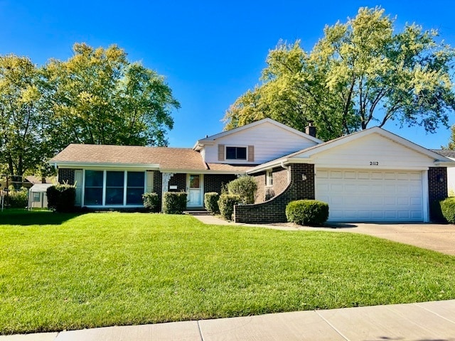 property at 2112 N Kennicott Dr