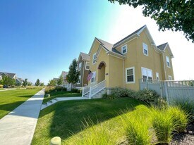 5193 W Burntside Ave in South Jordan, UT - Building Photo