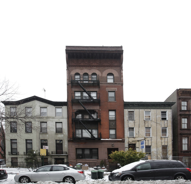 478 Washington Ave in Brooklyn, NY - Foto de edificio - Building Photo