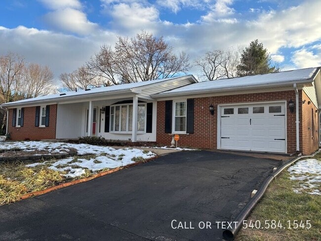 136 Grimes St in Roanoke, VA - Building Photo - Building Photo