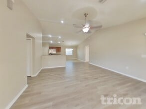 2311 12th Ave E in Palmetto, FL - Foto de edificio - Building Photo