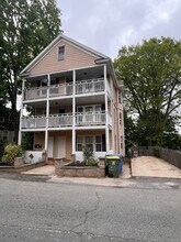 339 Wilson St in Waterbury, CT - Building Photo - Building Photo