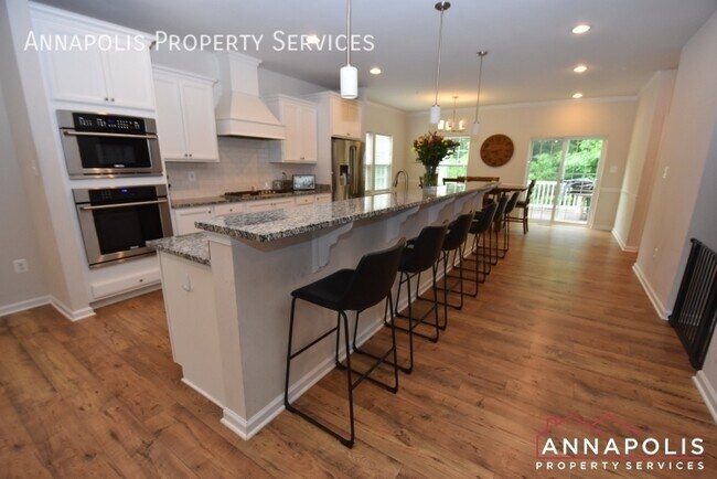 1379 Hawthorn Dr in Hanover, MD - Building Photo - Building Photo