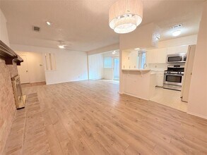 3607 Summit Bend in Austin, TX - Building Photo - Building Photo