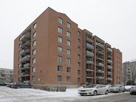 10259 de Bois-de-Boulogne in Montréal, QC - Building Photo
