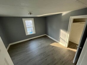 6 Cherry St, Unit 6A in Pittsfield, MA - Foto de edificio - Building Photo