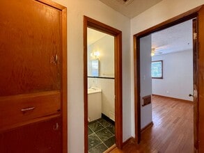 2263 S Glendale St in Wichita, KS - Building Photo - Building Photo