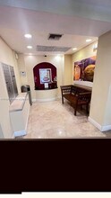 2620 NE 135th St in North Miami, FL - Building Photo - Building Photo