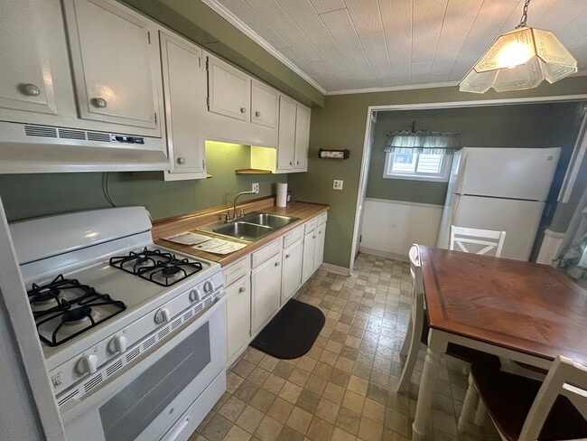 195 Roland St in Buffalo, NY - Building Photo - Building Photo