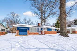 2321 Noll Dr in St. Louis, MO - Building Photo - Building Photo