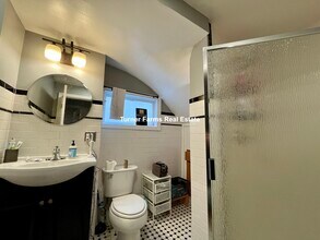 14 Batchelder St, Unit 1 in Boston, MA - Building Photo - Building Photo