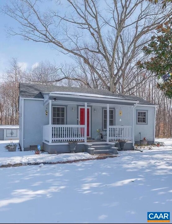 2723 Silas Jackson Ln in Charlottesville, VA - Building Photo