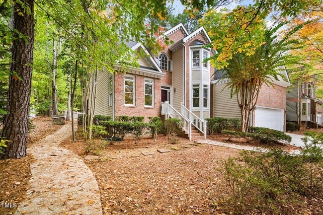property at 1008 W Sterlington Pl