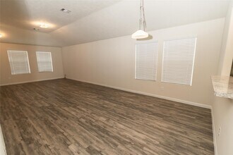 56 Santa Barbara Dr in Manvel, TX - Building Photo - Building Photo