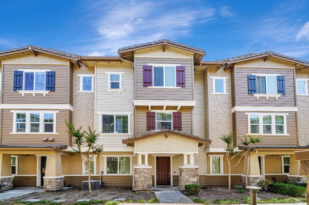 6704 S Mariposa Ln in Dublin, CA - Building Photo
