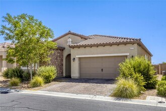 832 Gallery Course Dr in Las Vegas, NV - Building Photo - Building Photo