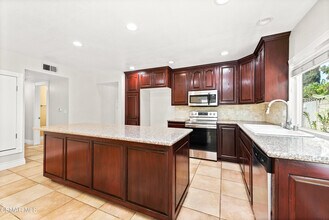 2228 Sequoia Ave in Simi Valley, CA - Building Photo - Building Photo