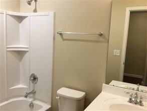 671 Ferguson Ave in Delaware, OH - Building Photo - Building Photo