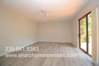 5203 Cedarbend Dr in Ft. Myers, FL - Building Photo - Building Photo