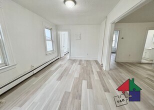 94 Malletts Bay Ave in Winooski, VT - Building Photo - Building Photo