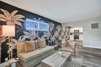 2023 Miami Rd in Fort Lauderdale, FL - Building Photo - Building Photo