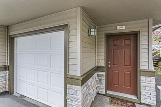 14700 SW Sandhill Loop in Beaverton, OR - Building Photo - Building Photo