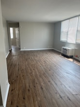 4300 W Ford City Dr in Chicago, IL - Building Photo - Building Photo