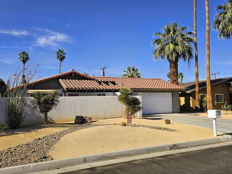 73280 San Nicholas Ave in Palm Desert, CA - Building Photo