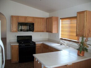 6891 Wimberly St in Las Vegas, NV - Building Photo - Building Photo