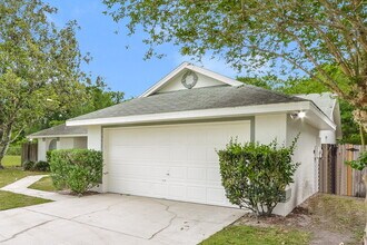 4015 Eagle Feather Dr in Orlando, FL - Building Photo - Building Photo