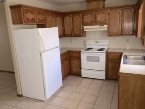 1307 N Sal St, Unit 2 in Edinburg, TX - Building Photo - Building Photo