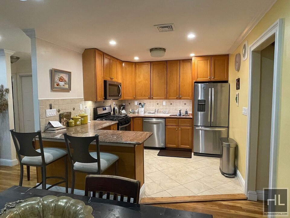 EAST 78 STREET in Brooklyn, NY - Building Photo
