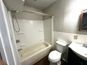 11226 W Jacinto Dr in Houston, TX - Building Photo - Building Photo