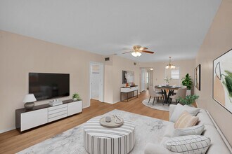 2340 SW 22nd Ave in Delray Beach, FL - Building Photo - Building Photo