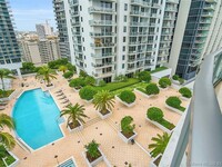 1060 Brickell Ave in Miami, FL - Building Photo - Building Photo