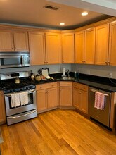 212 L St in Boston, MA - Building Photo - Building Photo